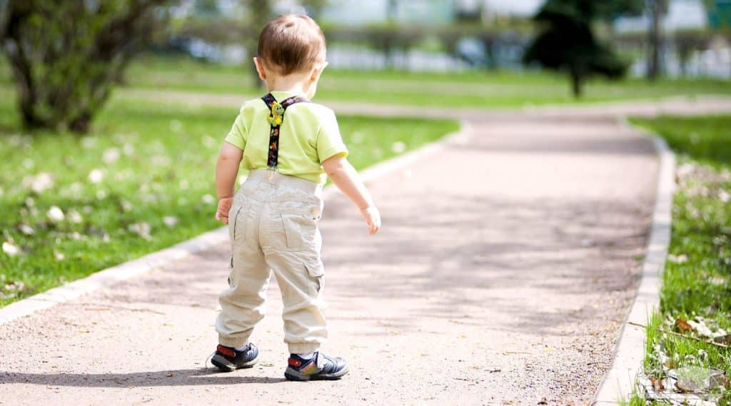راه رفتن کودک به صورت صحیح