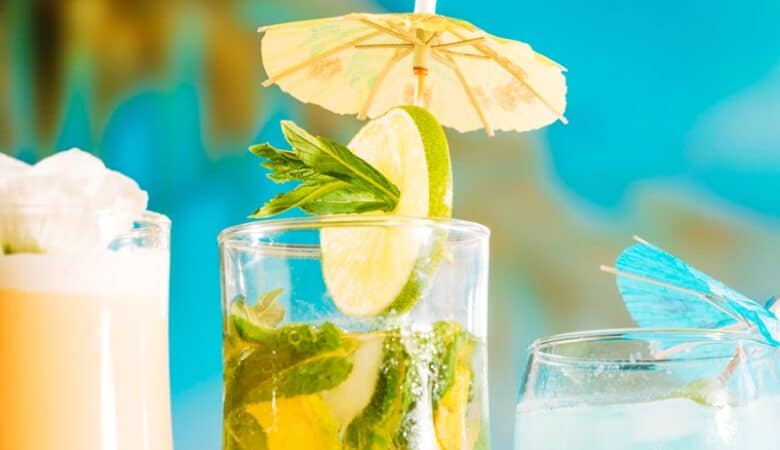 عرقیات گیاهی برای پیشگیری از گرمازدگی تابستان