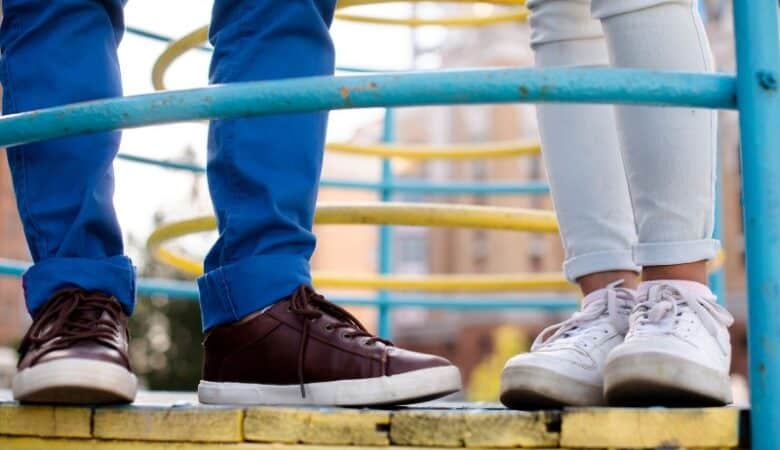 راهنمای انتخاب کفش روزمره و طبی