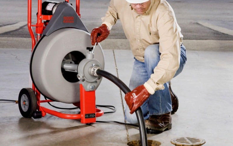 چطور با سرویس لوله بازکنی مطمئن، هزینه‌ها را کاهش دهیم؟